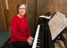 Ann Sonntag plays “love” songs for Rosebud, Texas Wednesday Study Club.